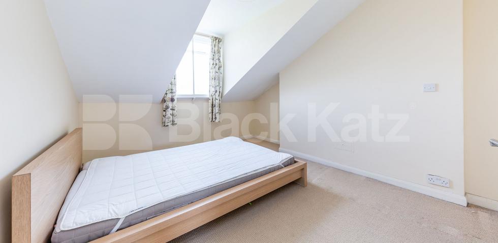 Spacious 1 bedroom period conversion in a stunning location  Gloucester Avenue, Primrose Hill